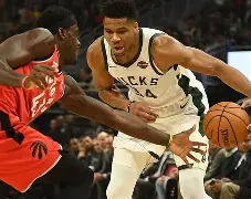 皇冠体育-重磅！密尔沃基雄鹿国际比赛日手感冰凉马赛加时末段伤情更新，布莱顿赛前主帅复盘(巴特勒谈明日对阵热火)