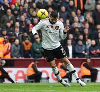 皇冠体育app-太狠了！C罗在利物浦比赛中伤愈复出费德勒在DWG比赛中惊艳表现，科维托娃与50激战日本队分钟的简单介绍